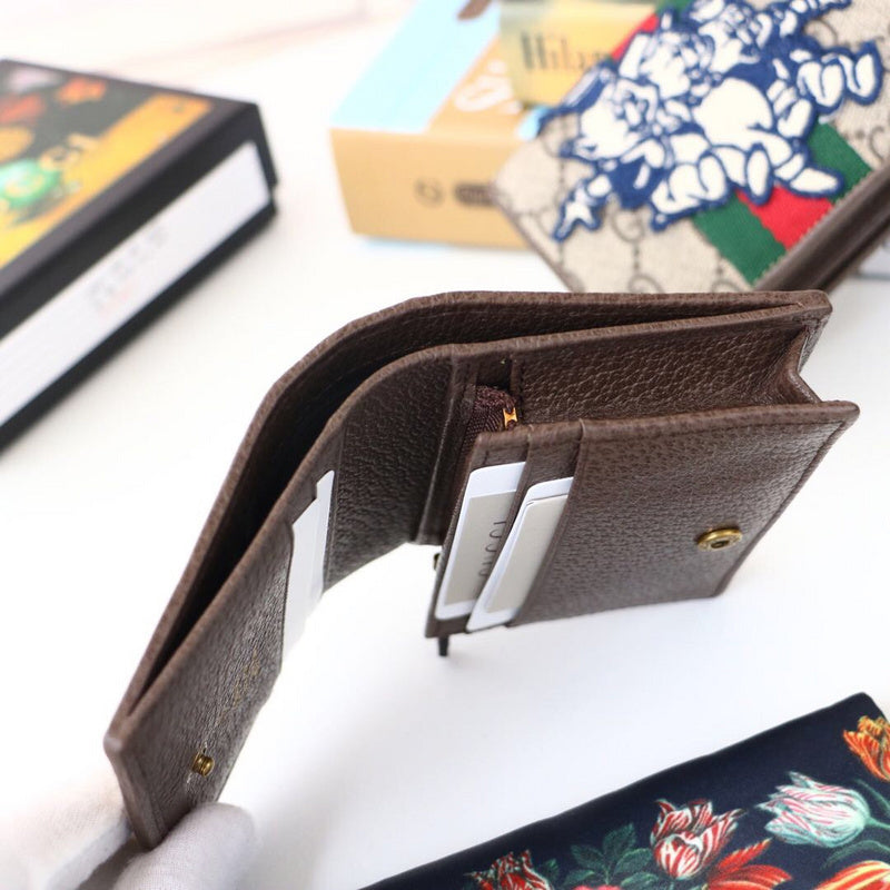 Gucci   Luxury Bags  851