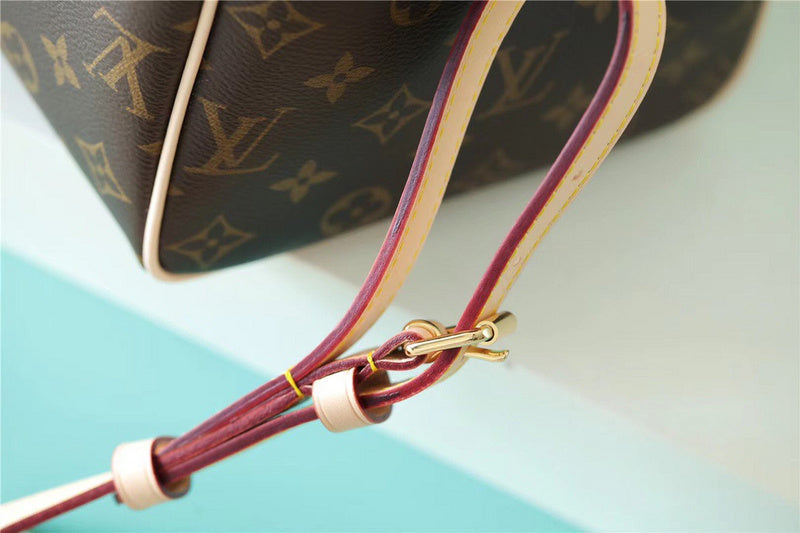 Alice bags - Louis Vuittons  - 9435