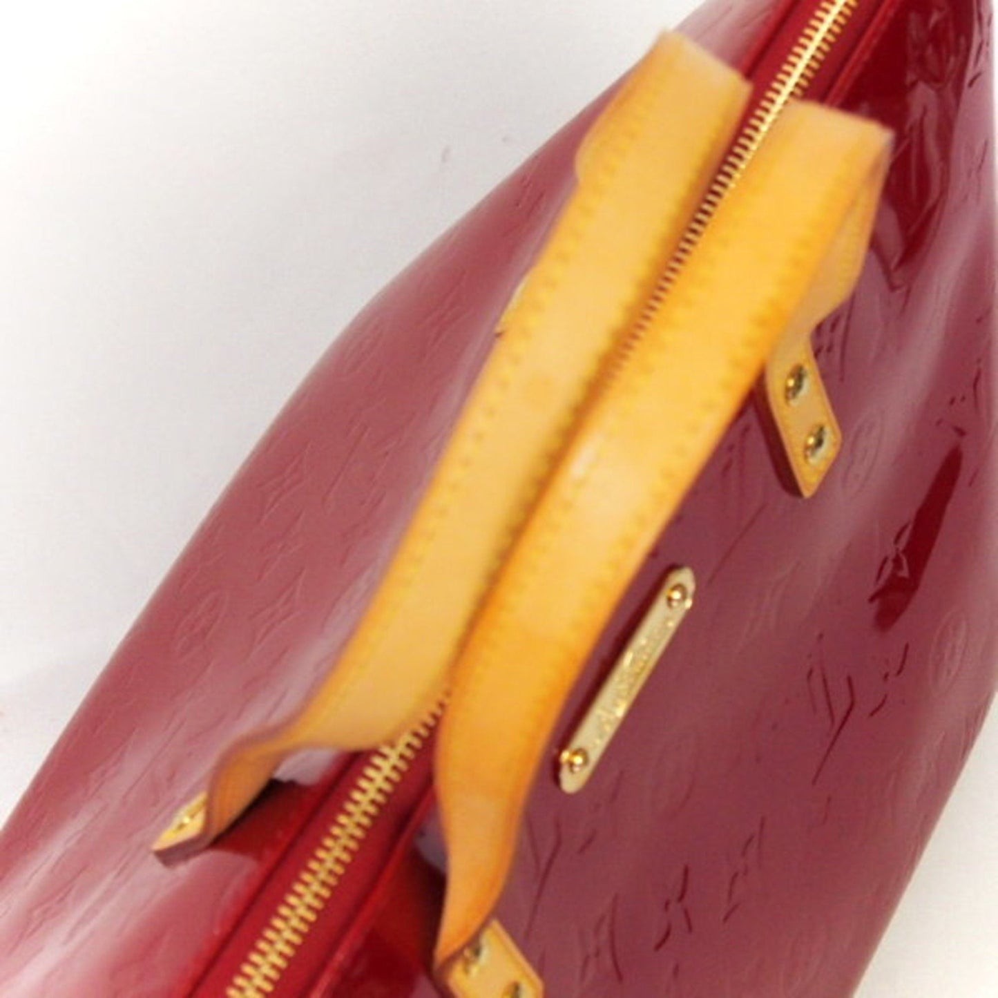 LOUIS VUITTON Bellevue Handbag