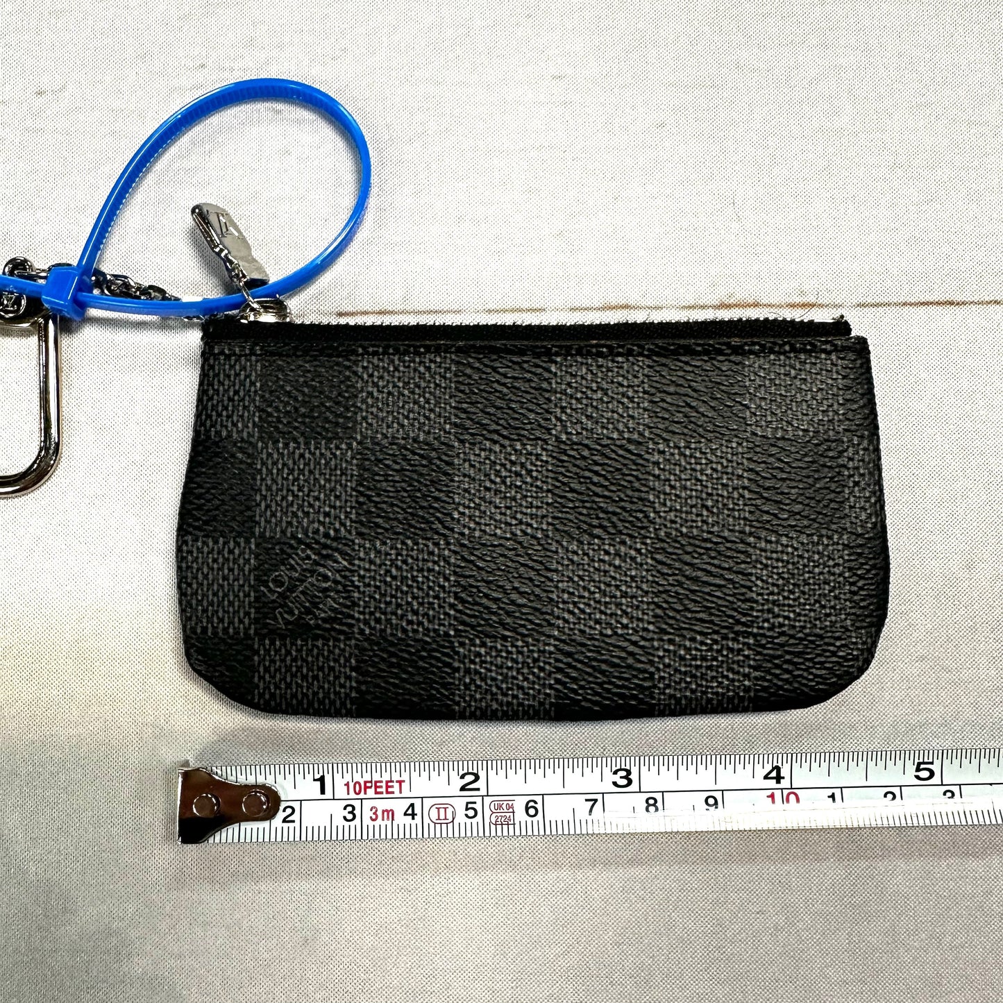 Coin Purse Luxury Designer By Louis Vuitton  Size: Small