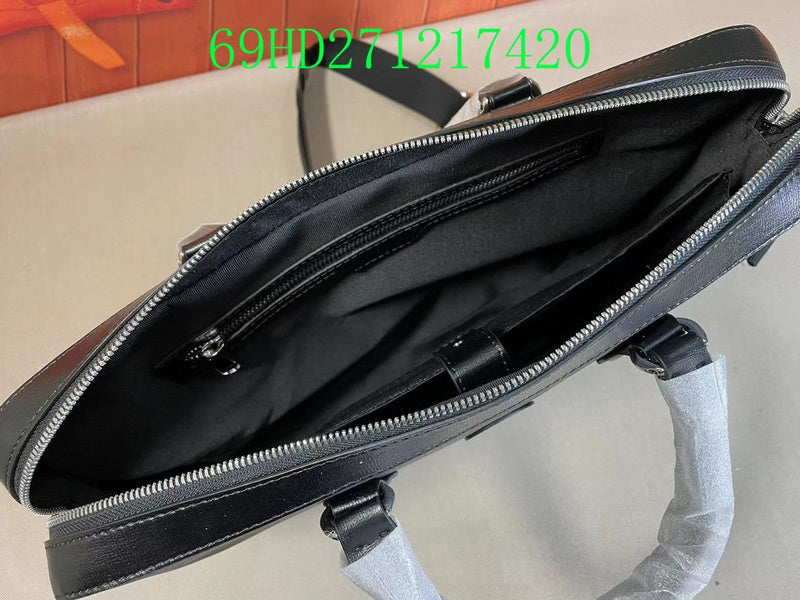 Gucci Bags - The Tote   931