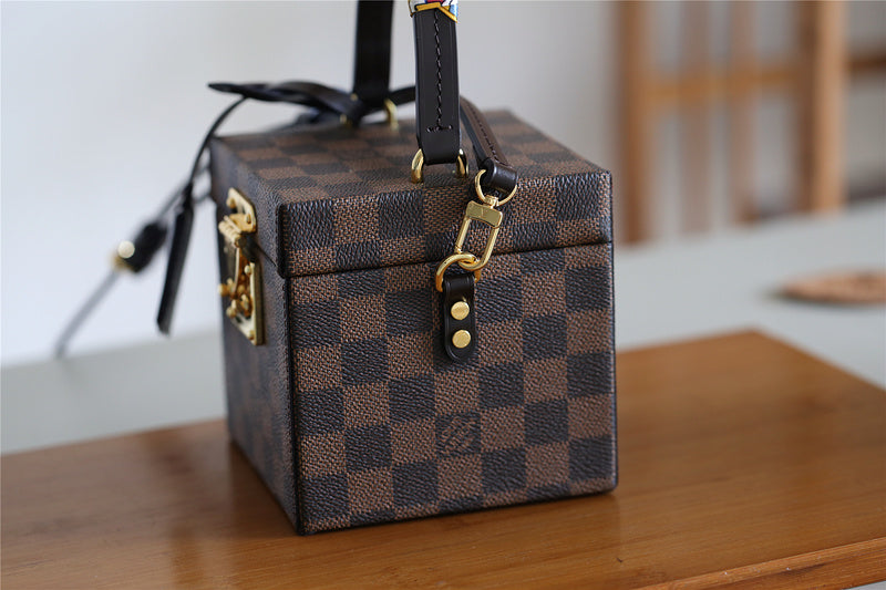 Alice bags - Louis Vuittons  - 9344