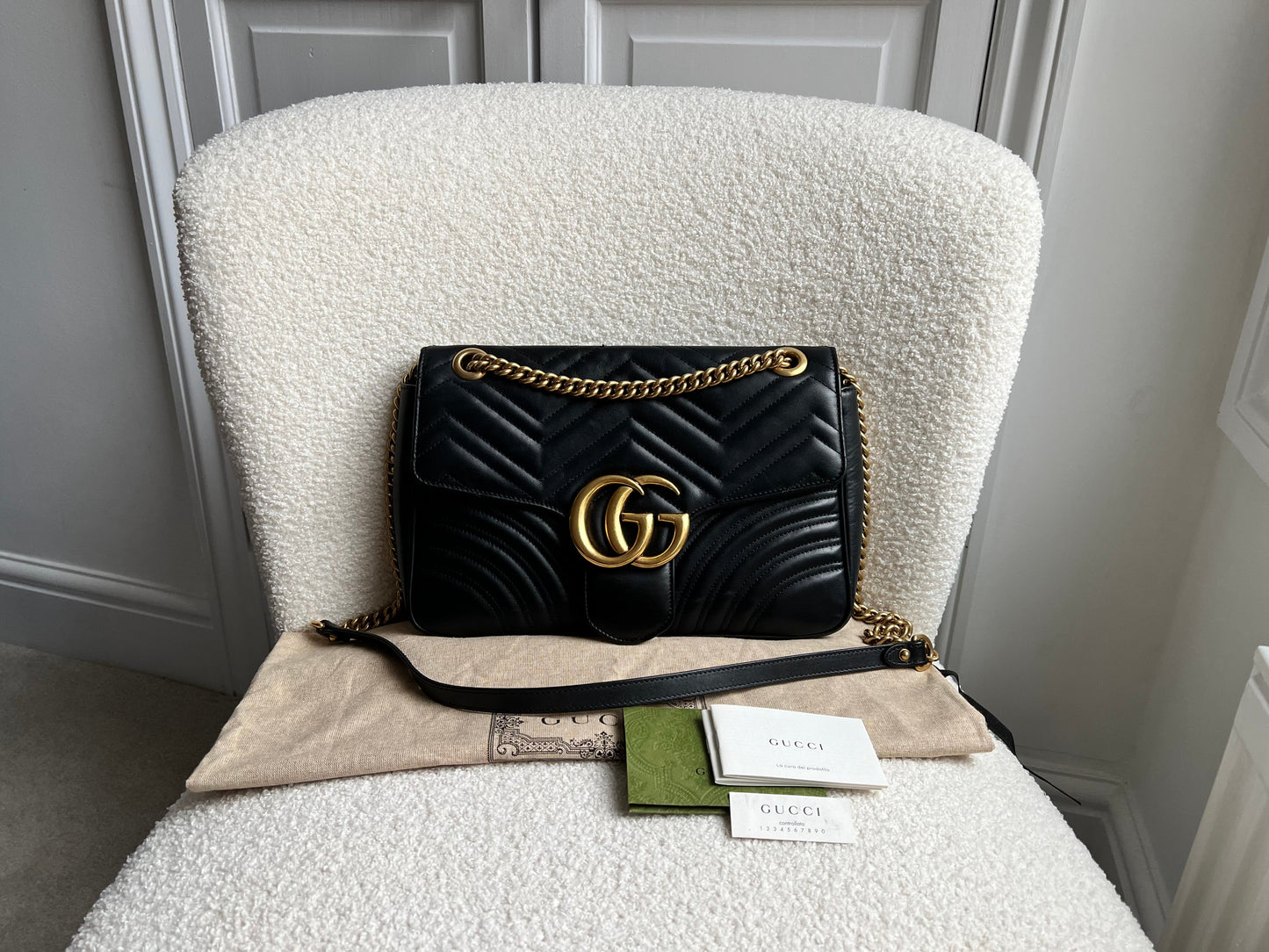Gucci GG Black Marmont Medium Shoulder Bag (RRP £2,340)