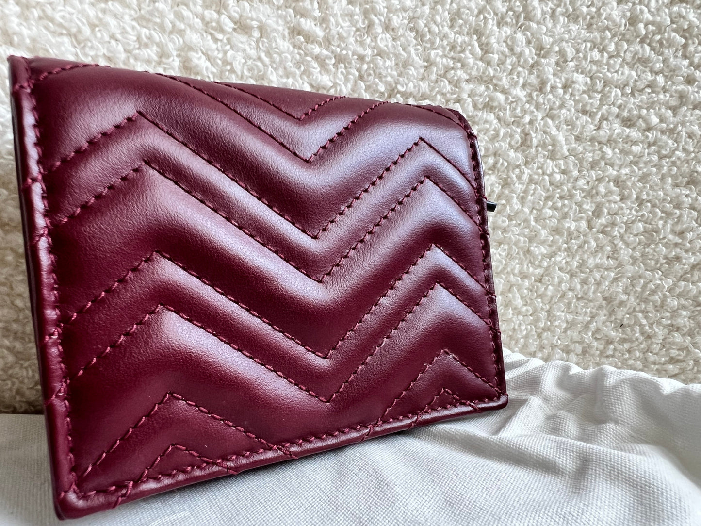 Gucci GG Burgundy Marmont Matelassé Card Case Wallet (RRP £380)