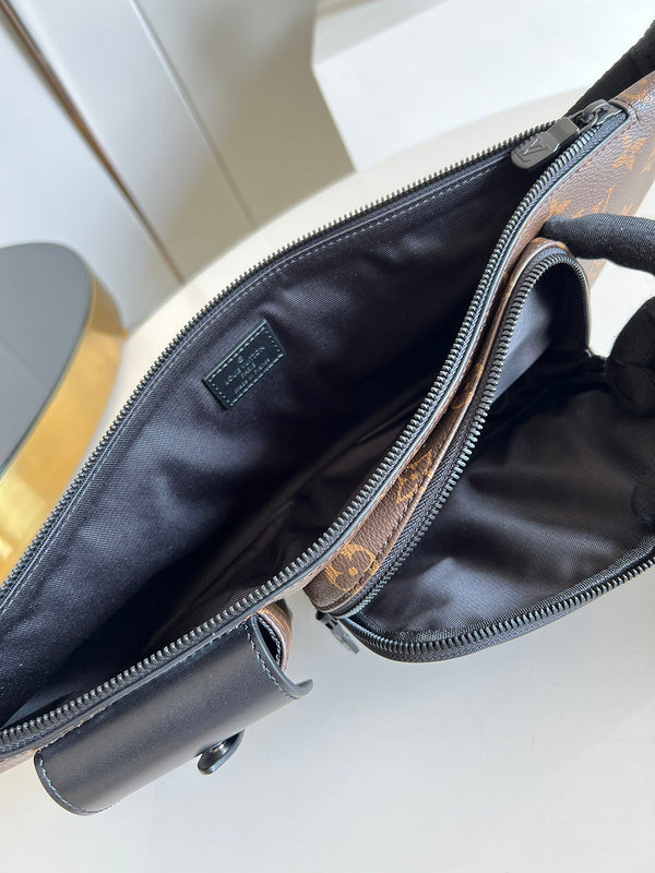 Alice Bags- Louis Vuittons  - 16261