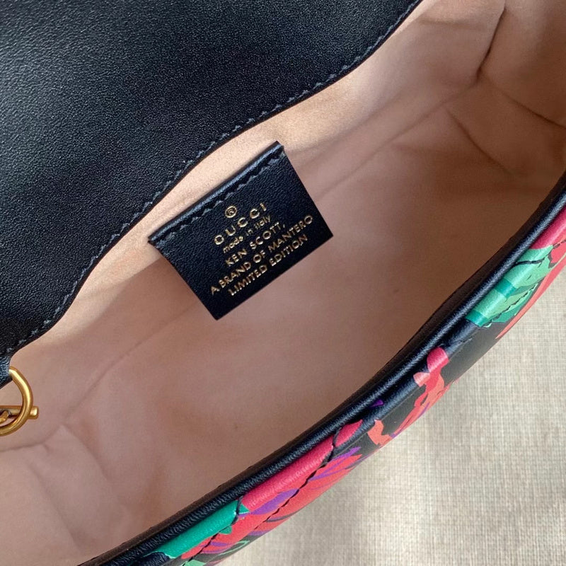 Gucci   Luxury Bags  1137