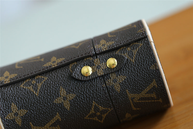 Alice bags - Louis Vuittons  - 9387