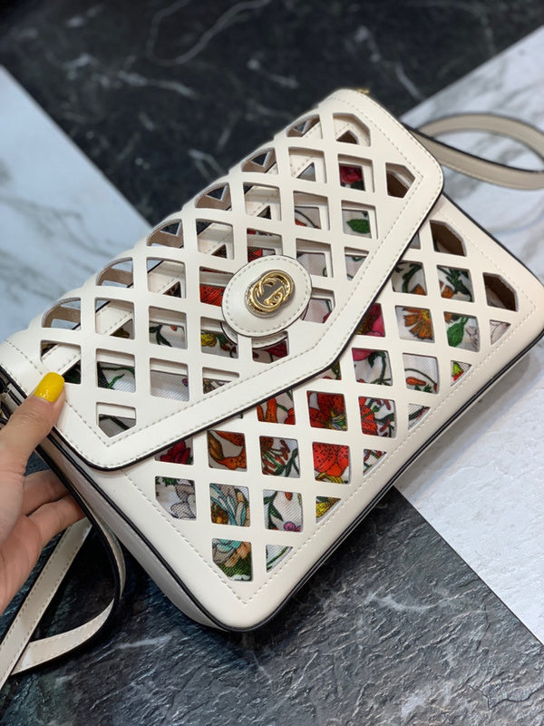 Gucci  Luxury -  Bags - 455