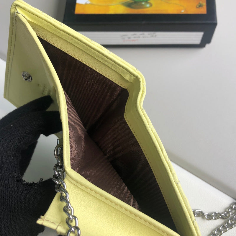 Gucci   Luxury Bags  1374