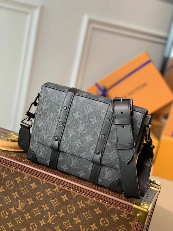 Alice Bags- Louis Vuittons  - 16476