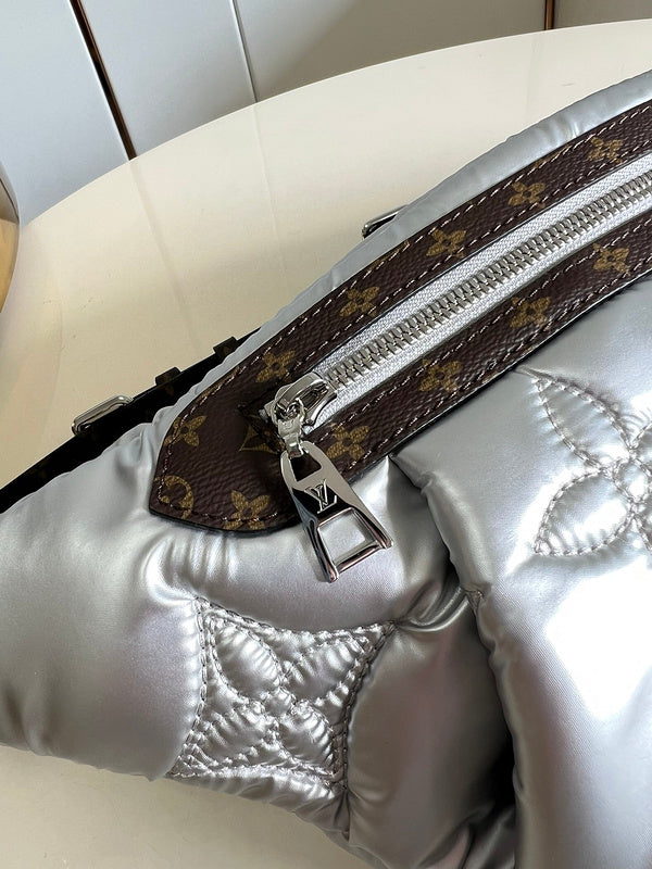 Alice Bags- Louis Vuittons  - 16107