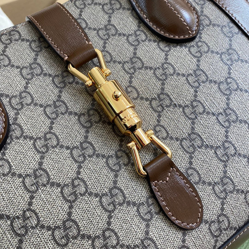 Gucci   Luxury Bags  1284