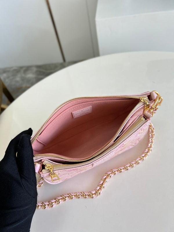Alice Bags- Louis Vuittons  - 16540