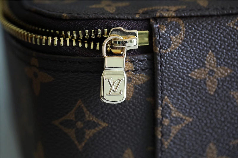 Alice bags - Louis Vuittons  - 9204