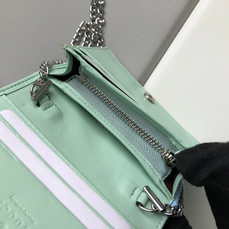 Gucci   Luxury Bags  1372