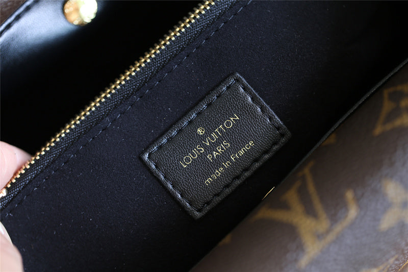 Alice bags - Louis Vuittons  - 7945