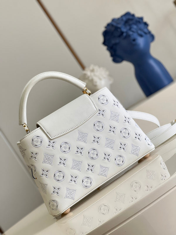 Alice Bags- Louis Vuittons  - 16120