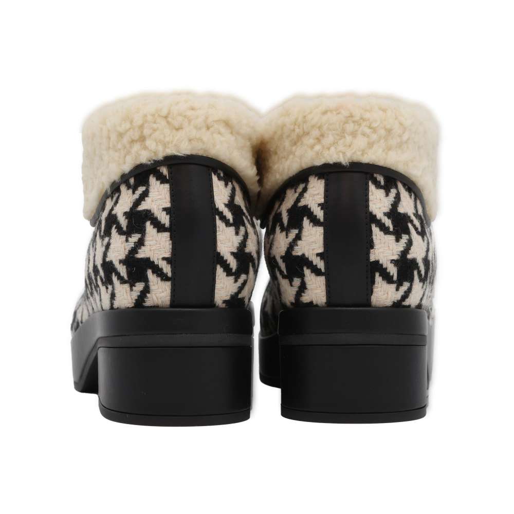 GUCCI Houndstooth Boots White/Black 591039 Wool Boa Size 37