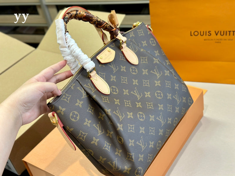 Alice bags - Louis Vuittons  - 15001