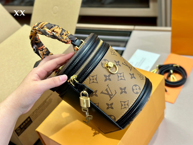 Alice bags - Louis Vuittons  - 15045
