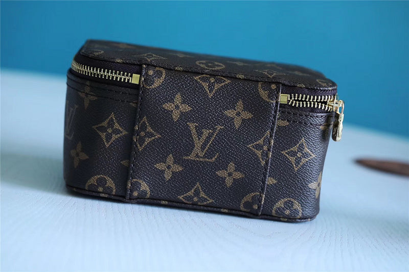 Alice bags - Louis Vuittons  - 9204