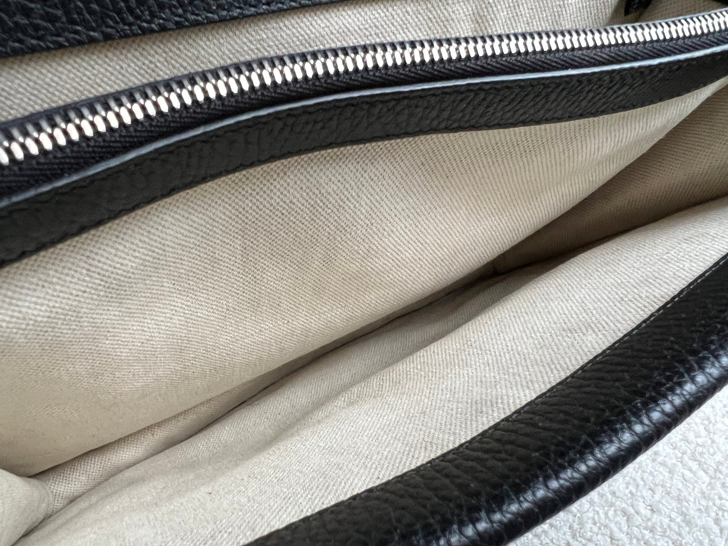 Gucci Dionysus Black Medium Shoulder Bag (RRP £2,400)