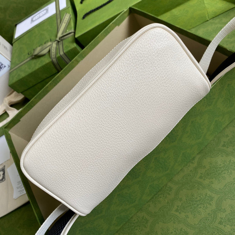 Gucci   Luxury Bags  989