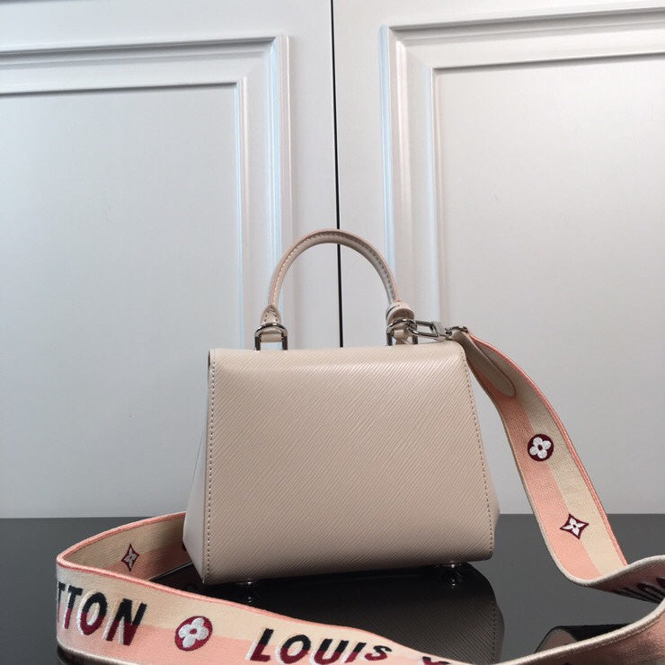 Alice Bags- Louis Vuittons  - 16229