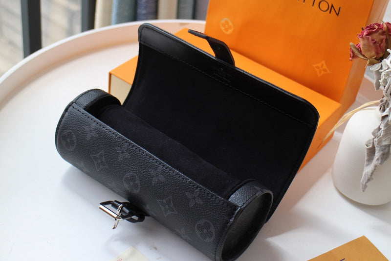 Alice Bags- Louis Vuittons  - 16561
