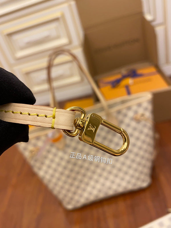 Alice bags - Louis Vuittons  - 15546