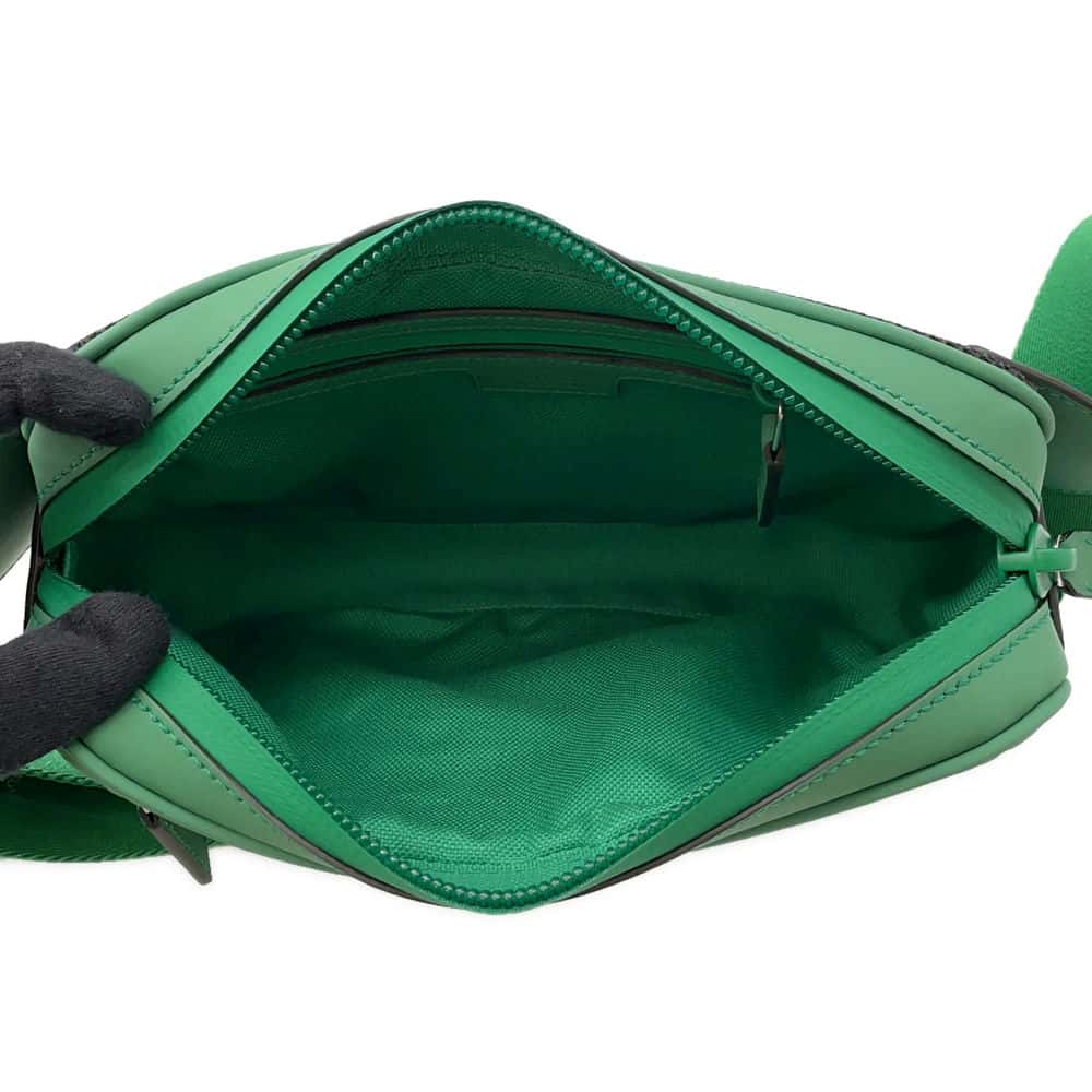 GUCCI GG rubber effect belt bag Green 771422 GG Rubber