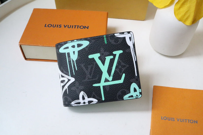 Alice Bags- Louis Vuittons  - 16003