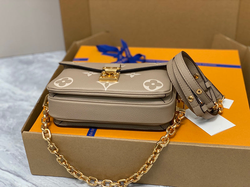 Alice bags - Louis Vuittons  - 15187