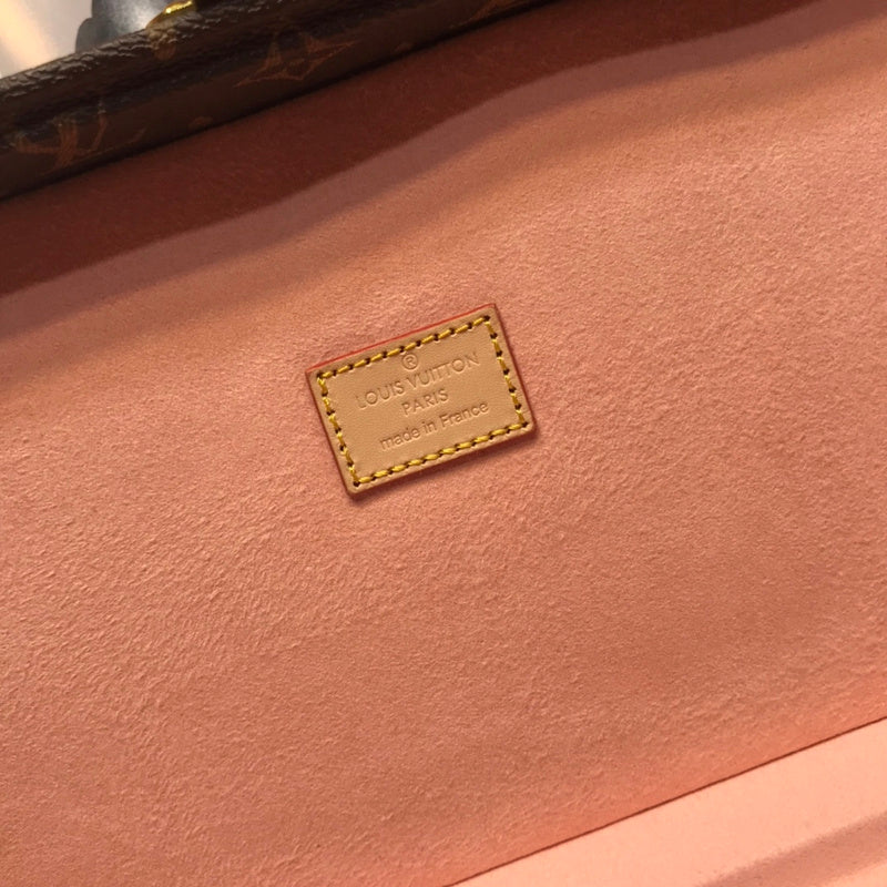 Alice Bags- Louis Vuittons  - 16000