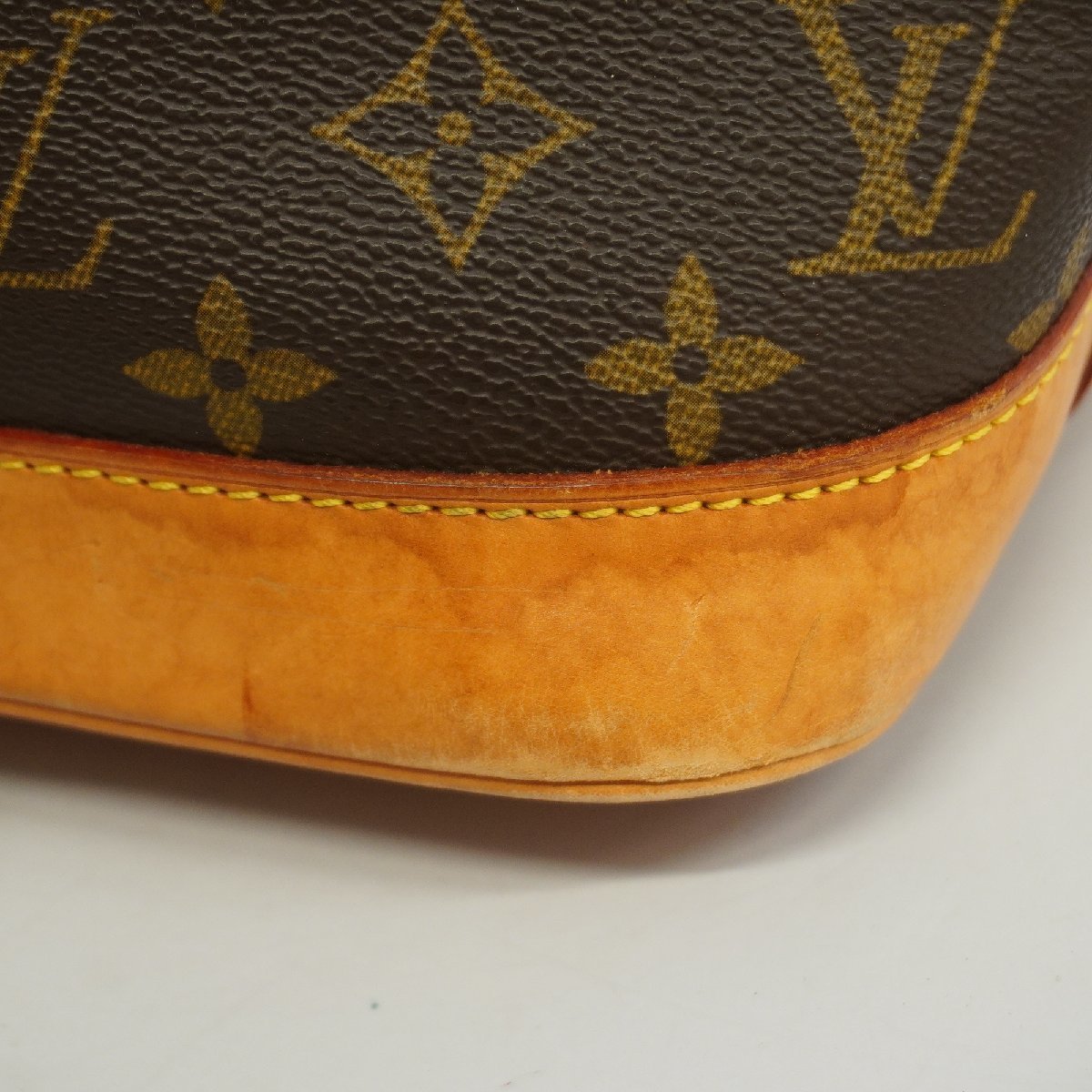 Louis Vuitton Alma PM Handbag Monogram M51130