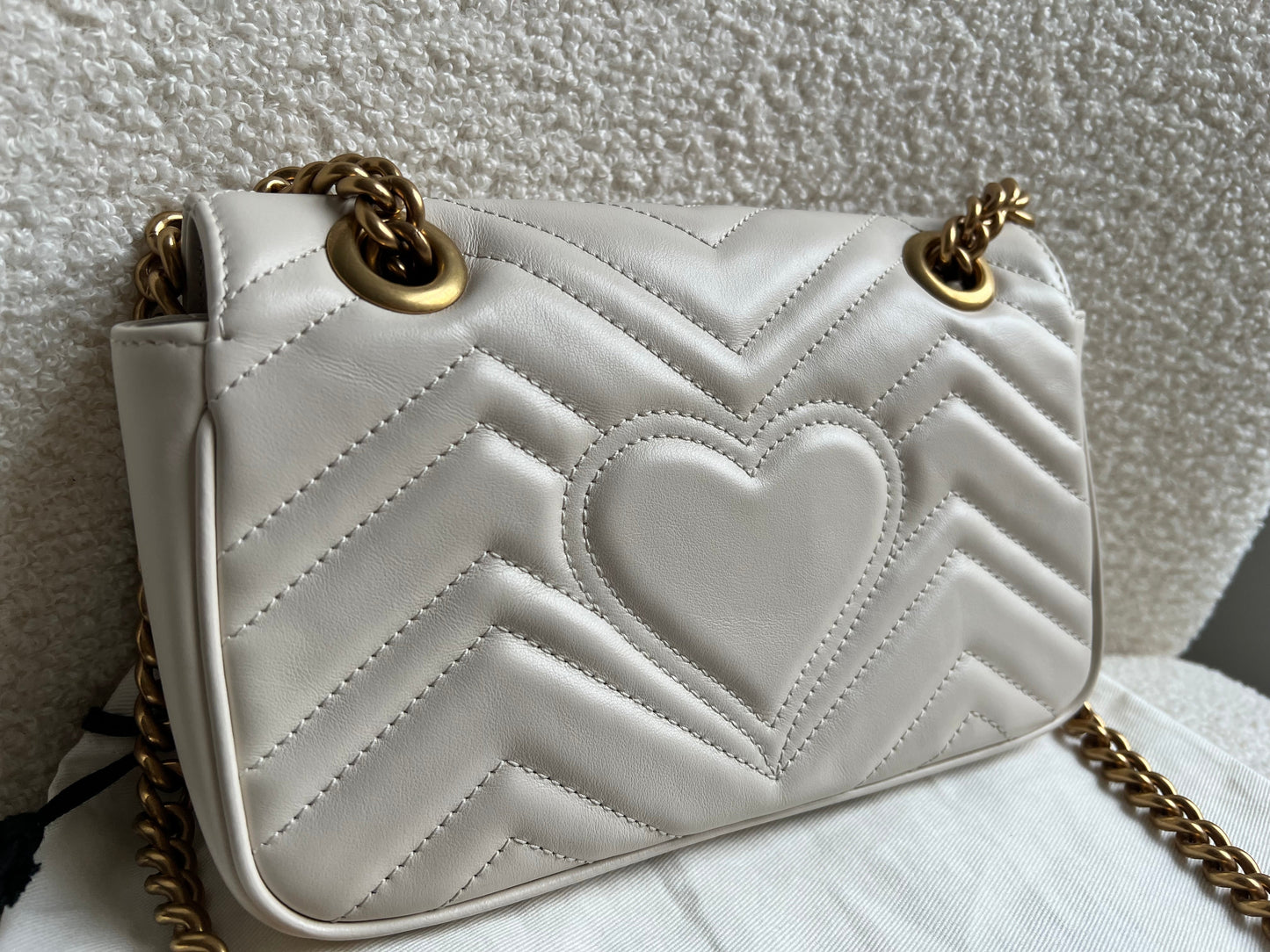 Gucci GG White Marmont Mini Shoulder Bag (RRP £1,890)
