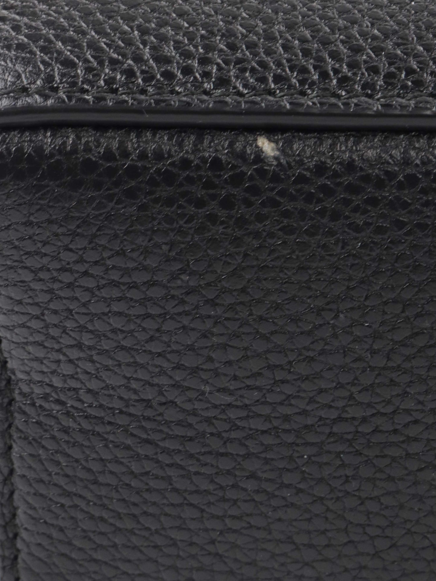 Gucci Zumi Black Shoulder Bag.