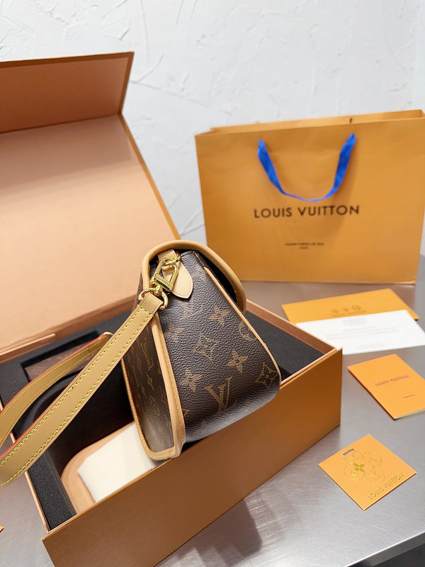 Alice bags - Louis Vuittons  - 15020