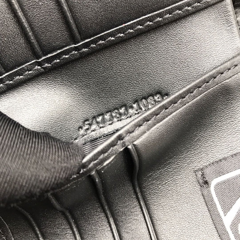 Gucci   Luxury Bags  855