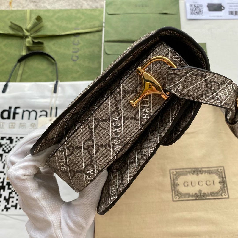 Gucci   Luxury Bags  1093