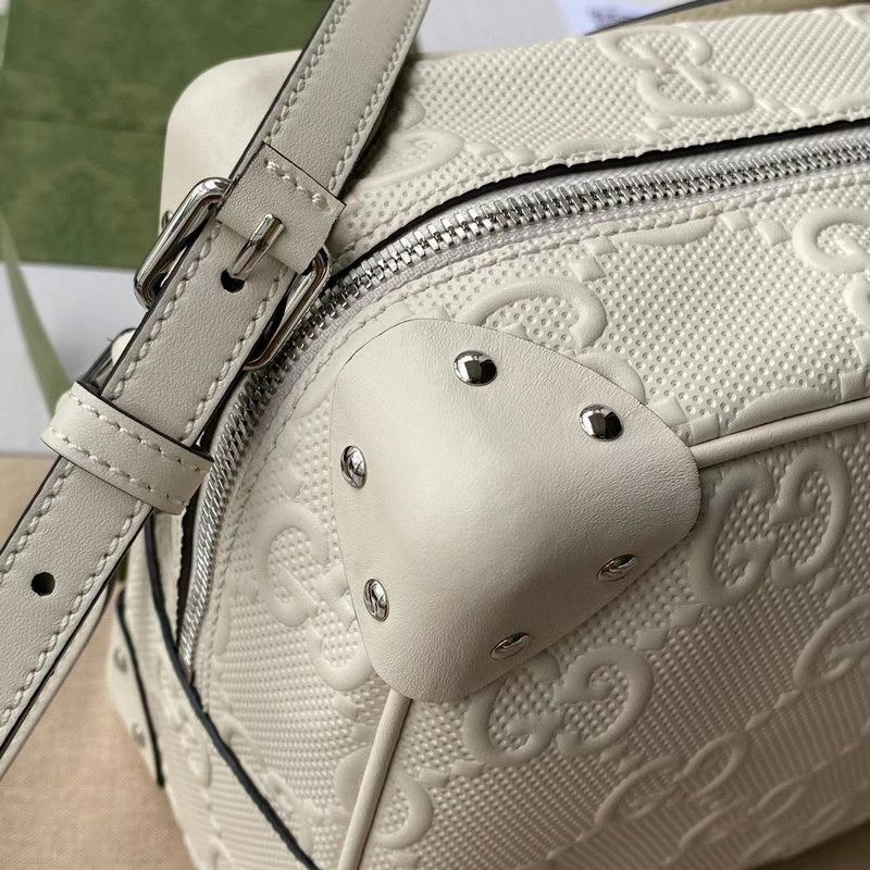 Gucci   Luxury Bags  1061