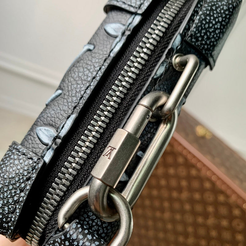 Alice Bags- Louis Vuittons  - 16045