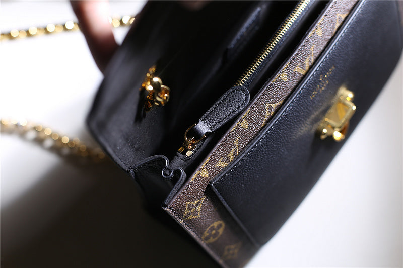 Alice bags - Louis Vuittons  - 7840