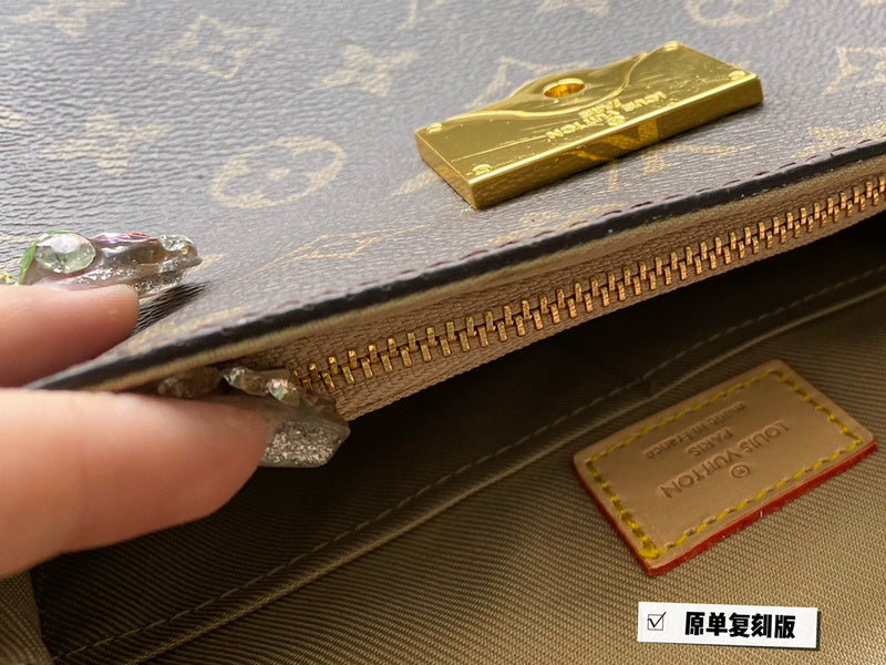 Alice bags - Louis Vuittons  - 14915