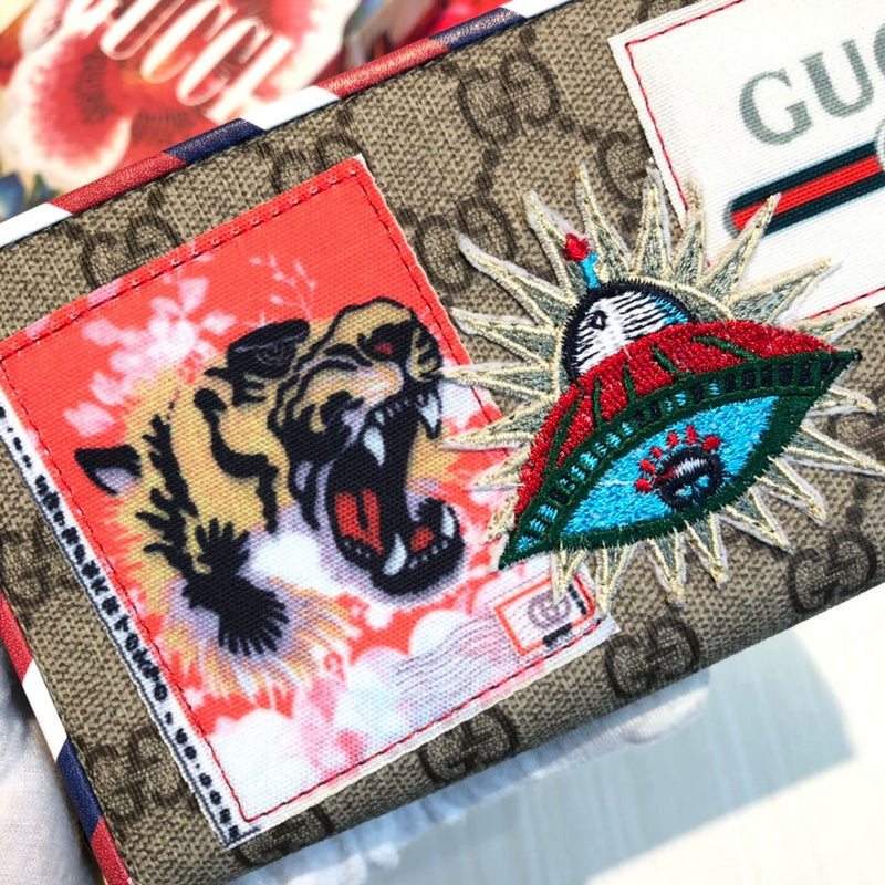 Gucci   Luxury Bags  890