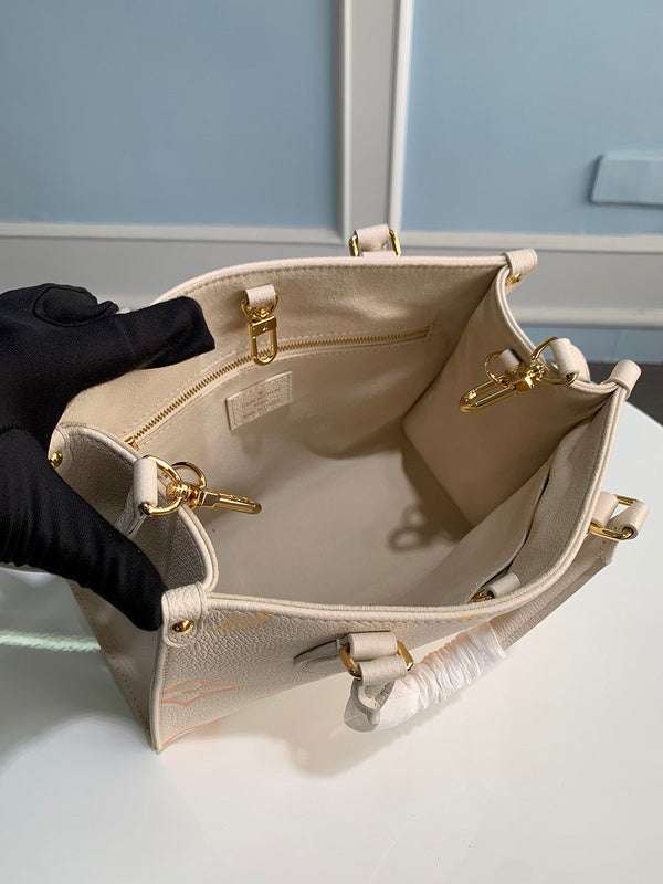 Alice bags - Louis Vuittons  - 15162
