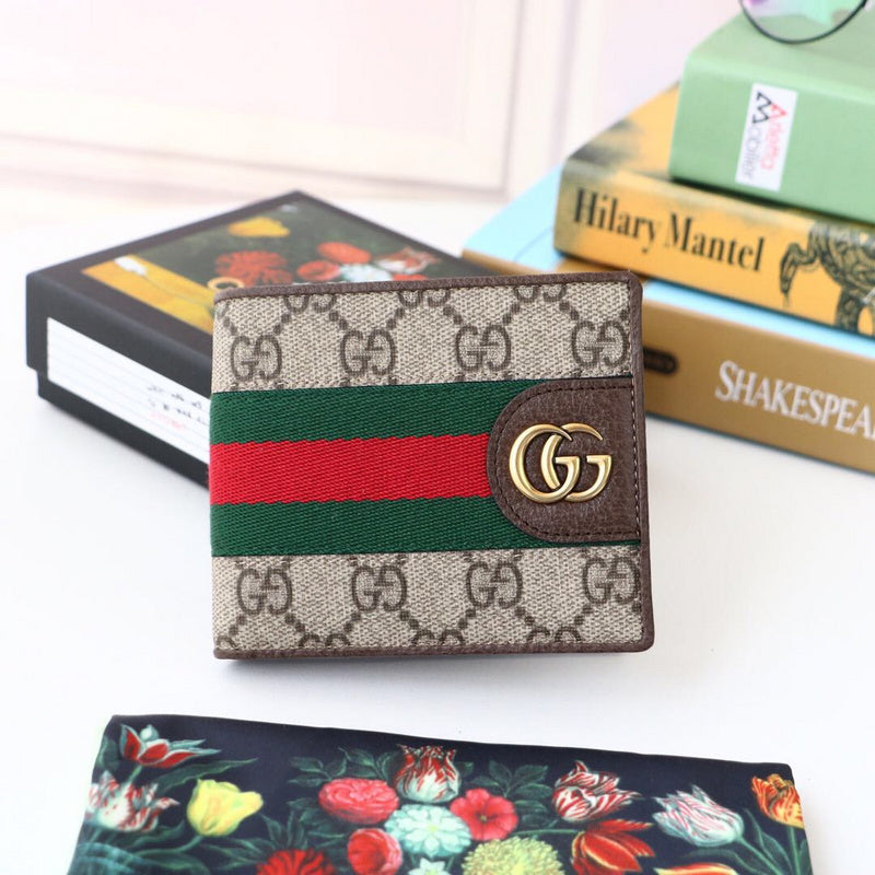 Gucci   Luxury Bags  852