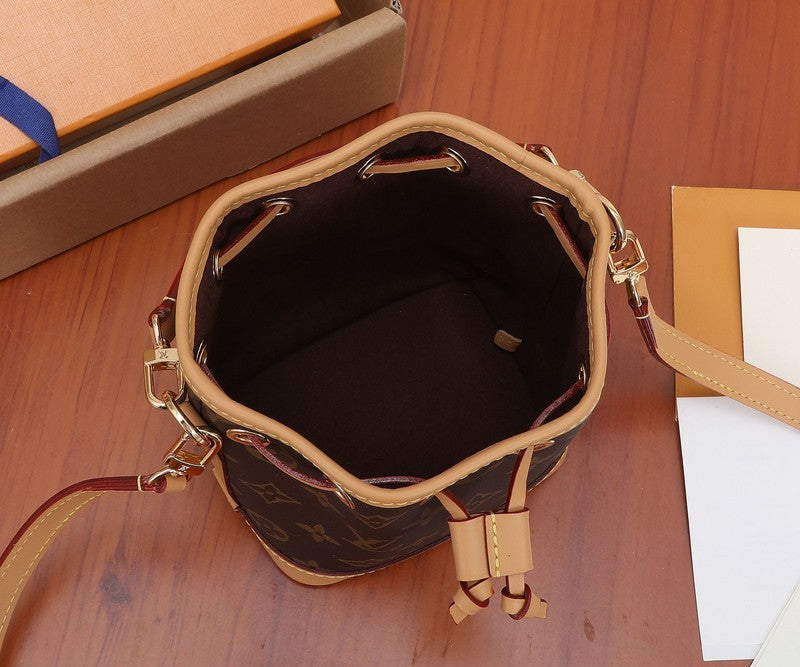 Alice bags- Louis Vuittons  - 16805