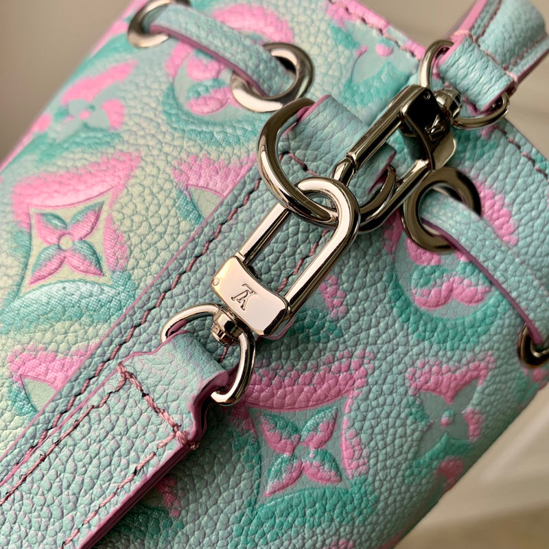 Alice Bags- Louis Vuittons  - 16482