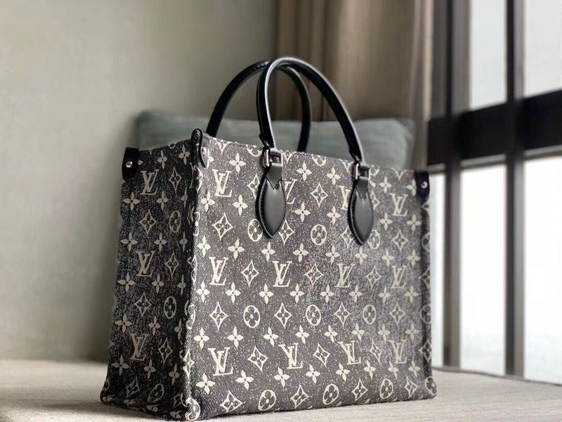 Alice Bags- Louis Vuittons  - 16022